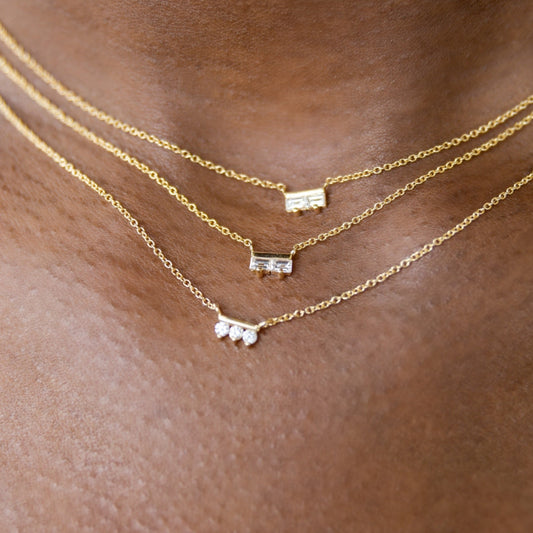 Sideline Round Necklace - Emerald